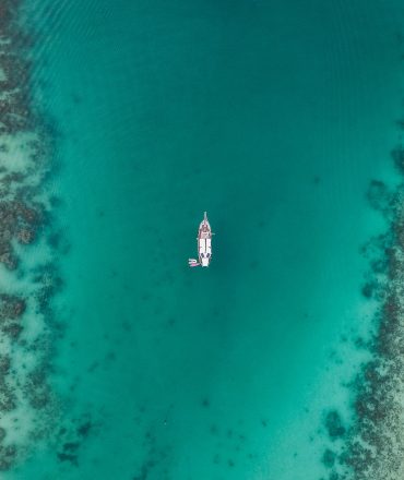 YACHT CHARTER CAPRI TOUR BOAT